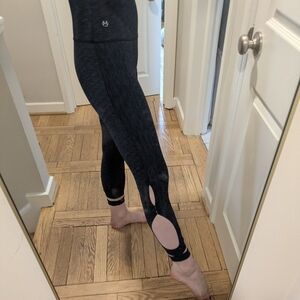 FREE PEOPLE MOVEMENT Black/Blue Spacedye Cutout Leggings